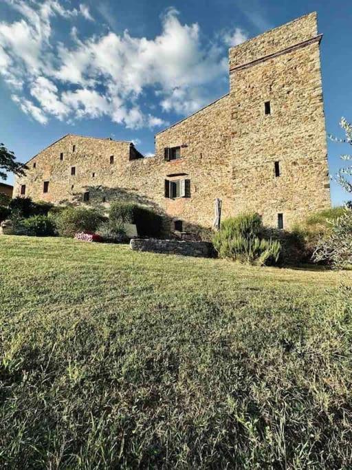 Medieval Tower In Umbria With Swimming Pool Montelagello Exterior photo