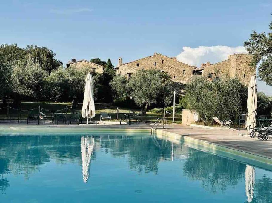 Medieval Tower In Umbria With Swimming Pool Montelagello Exterior photo